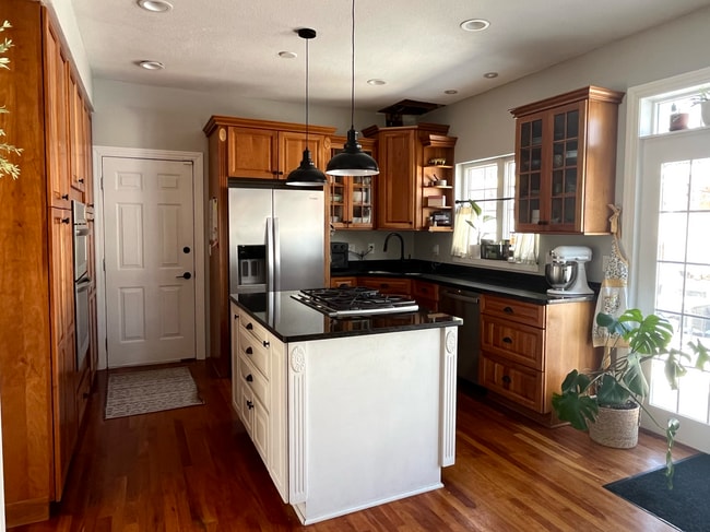 Photo - 17093 Isleton Ave