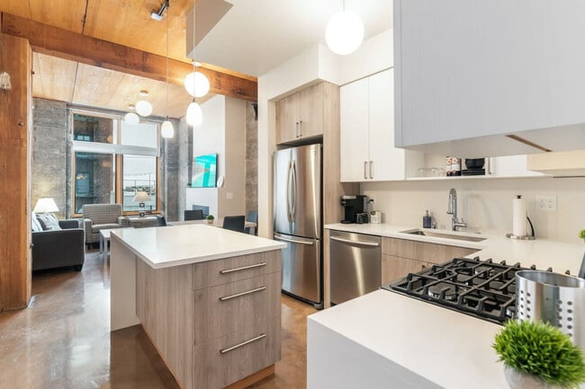 Photo - 2120 Commerce St Unit ID1045875P