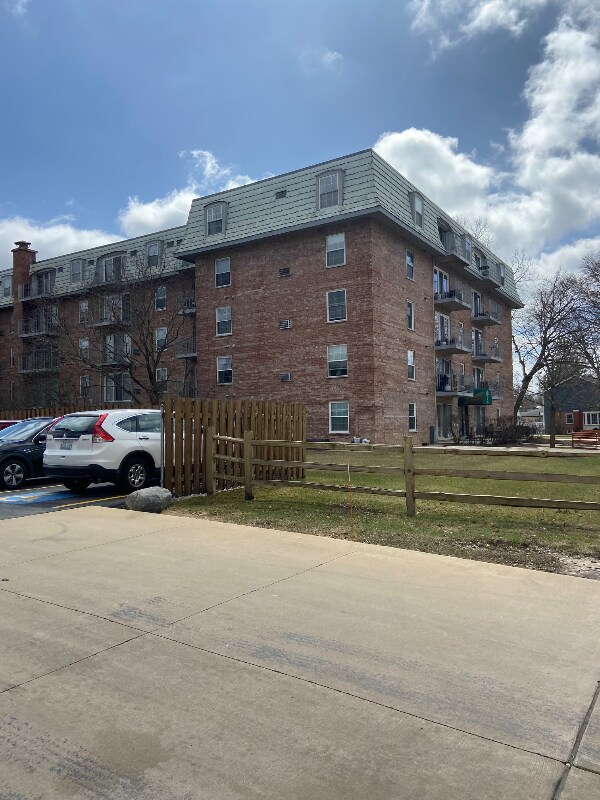 Photo - 5125 Blodgett Ave Unidad 215