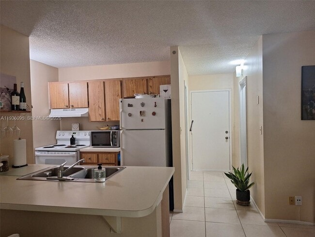 Photo - 2701 Riverside Dr Unit 202-B