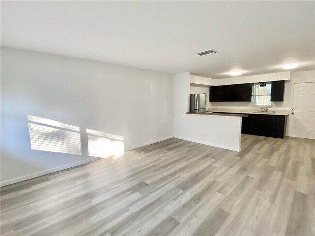 Photo - 1160 Rosetta Ln