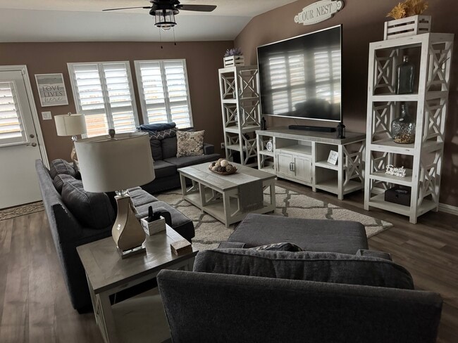 Building Photo - 1512 Berry Ridge Trl