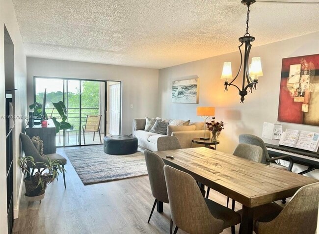 Photo - 9235 SW 8th St Unit 507