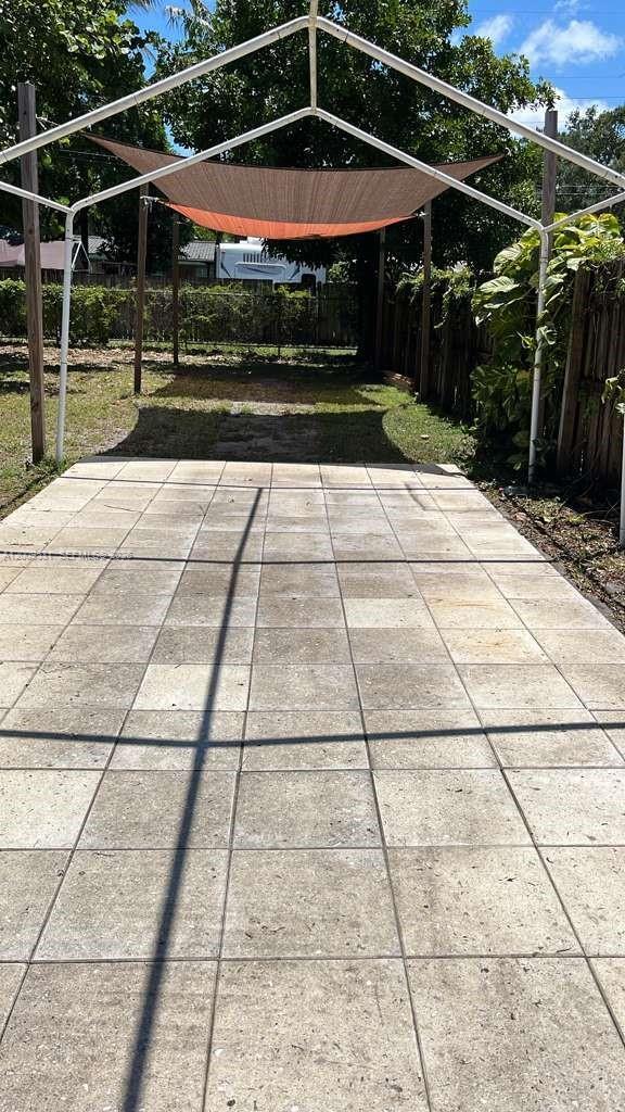 Photo - 308 SW 16th St