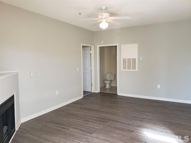 2511 Friedland Pl Unit 200