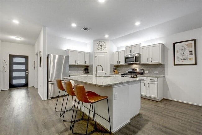 15400 Summer Ray Dr