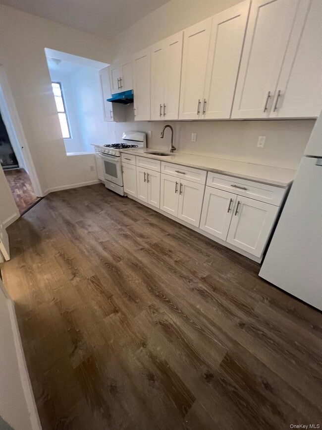 Building Photo - 99 Elm St Unit 2E Rental