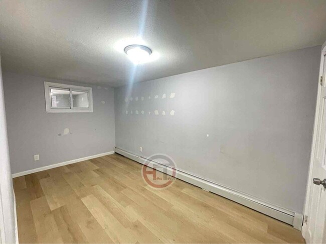 Photo - 2076 Matthews Ave Unit B