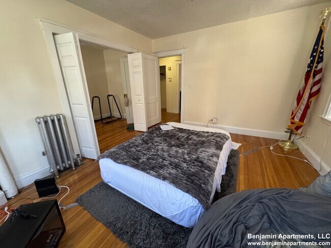 Photo - 5 Barrows St