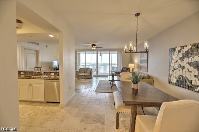 Photo - 2090 W First St Unit 1009