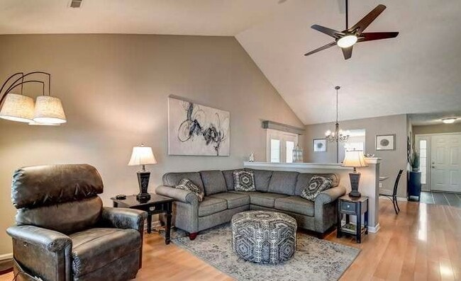 Photo - 9650 Shasta Dr