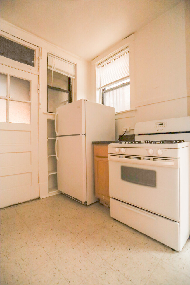 Photo - 5026 N Kenmore Ave Apartamentos Unidad #4
