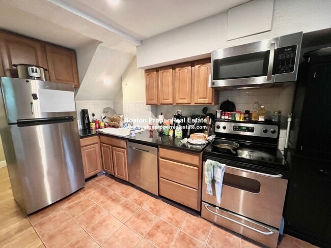 Photo - 104 Saint Botolph St Unit 2