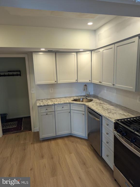 Building Photo - 103 Cross Keys Rd Unit R103D2