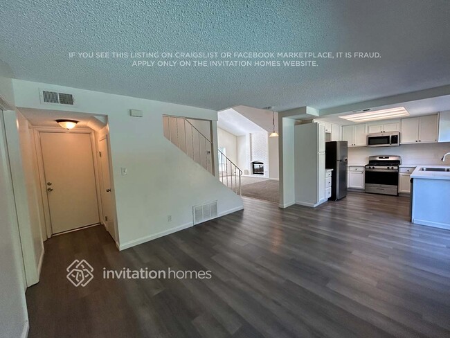 Photo - 2852 Londonderry Dr