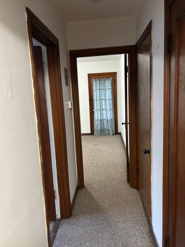 Hallway - 5316 Miami St Unit 5316