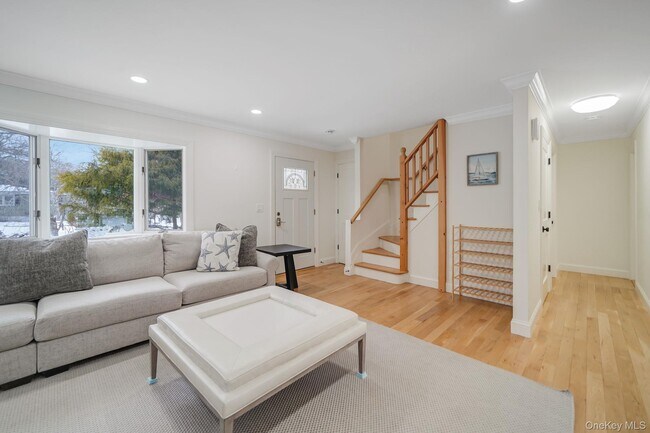 Photo - 19 Pine Tree Ln