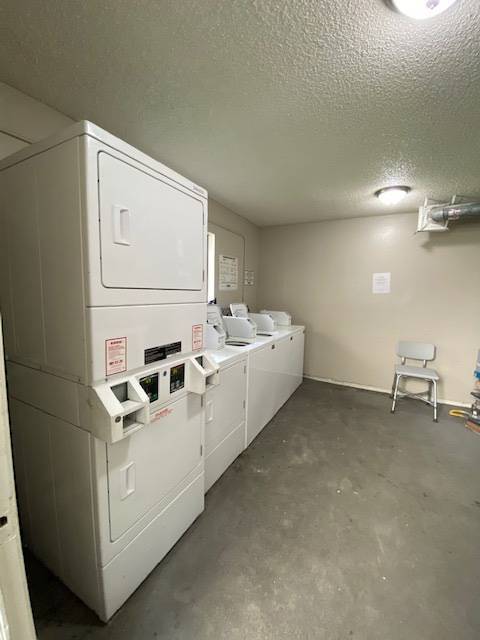 Villa Monterey Apartments