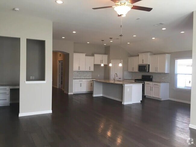 Building Photo - 2416 Leeward Pl Rental