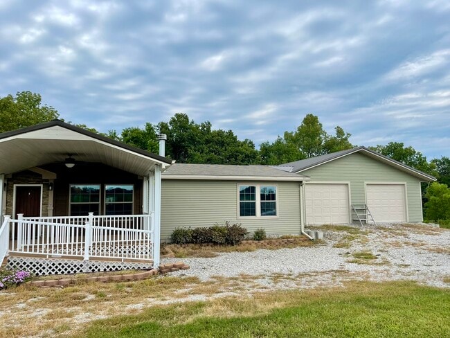 Building Photo - 529 NE 851st Rd Rental