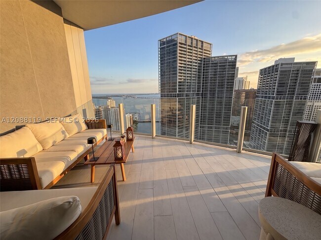 Photo - 300 Biscayne Blvd Unit 4007W