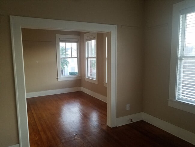 Photo - 1710 Market St