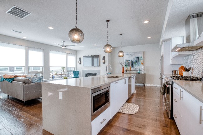 Photo - 1817 N Gaylord St Unit 1817 N Gaylord