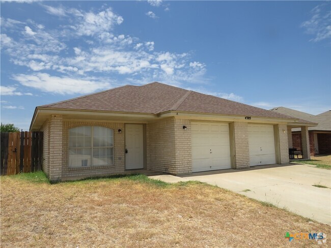 Building Photo - 4305 July Dr Rental