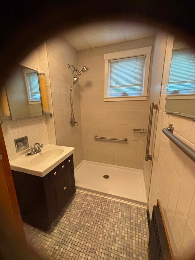 115 Beech St Unit 1