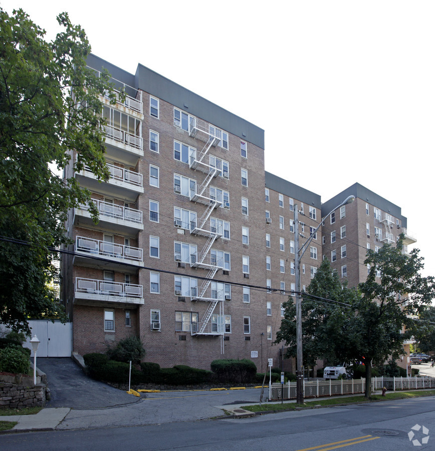 Photo - Alden Property Tenants Corporation Apartments