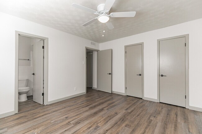 Photo - Colony House