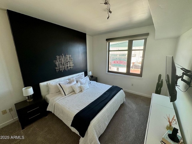 Photo - 310 S 4th St Unidad 6