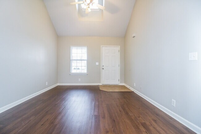 Photo - 2726 Apostle Ln House