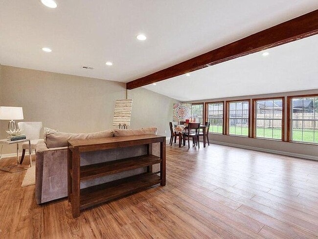 Photo - 162 Grand Ave