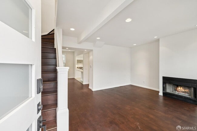 Photo - 971 Filbert St