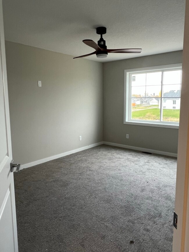 Photo - 7766 Lachman Ave NE