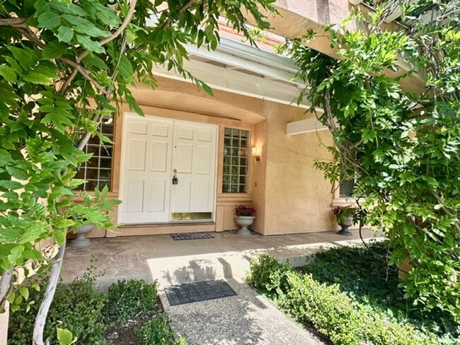 Photo - Los Gatos 4 Bedroom Spacious Home in Great Neighborhood With Pool!