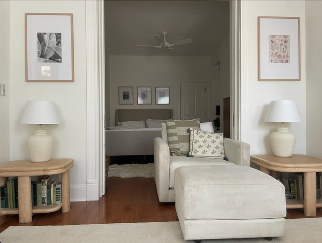 Photo - 4527 Oakland Ave Unidad 4527 Oakland Ave 1