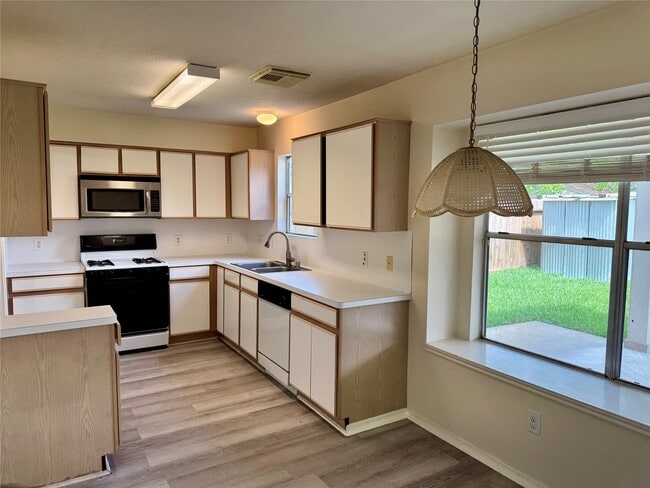 Photo - 8930 Aspen Pl Dr