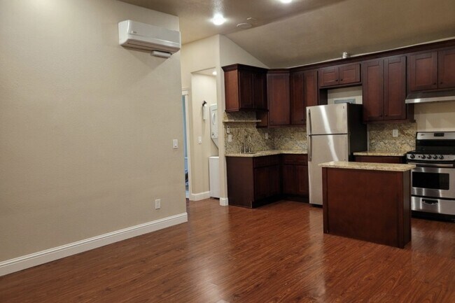 Photo - 15895 La Mirada Ct Unit 1 Bedroom Apartment