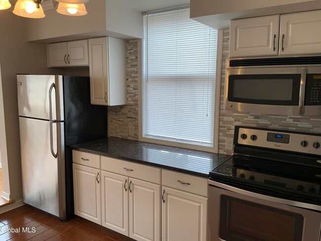 Photo - 1238 Union St Unidad 4