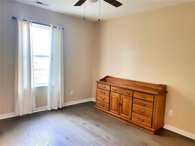 Photo - 119 Hogan Rd