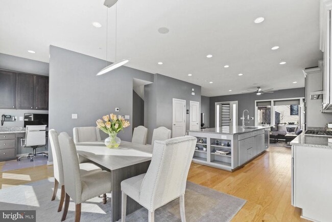 Photo - 120 Cambria Walk