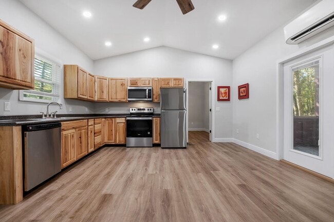 Photo - 70 Fonigan Rd