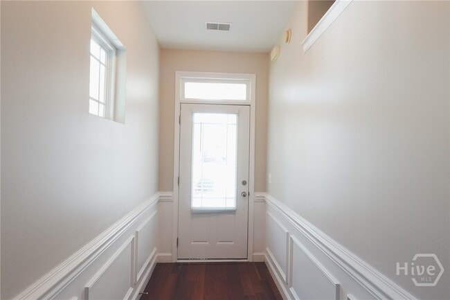 Photo - 260 Summer Hill Way