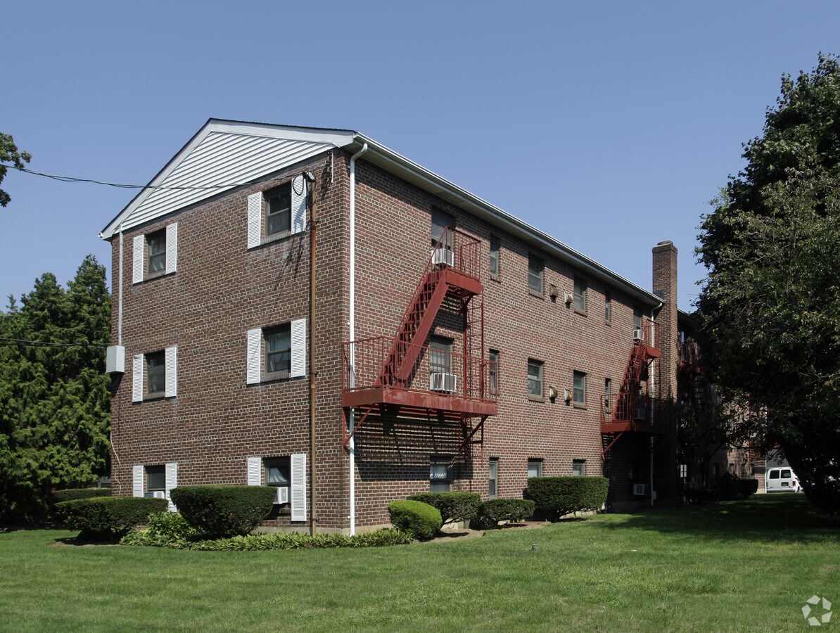 Photo - 121-125 Park Ave