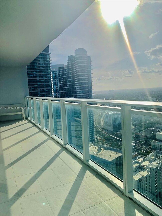 Photo - 1080 Brickell Ave Unidad 4009