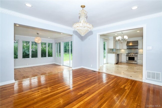 Photo - 14 Dimsdale Dr