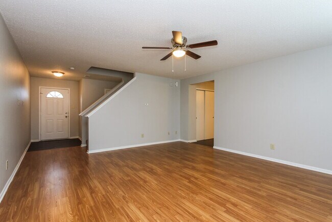 2858 Ludwig Dr