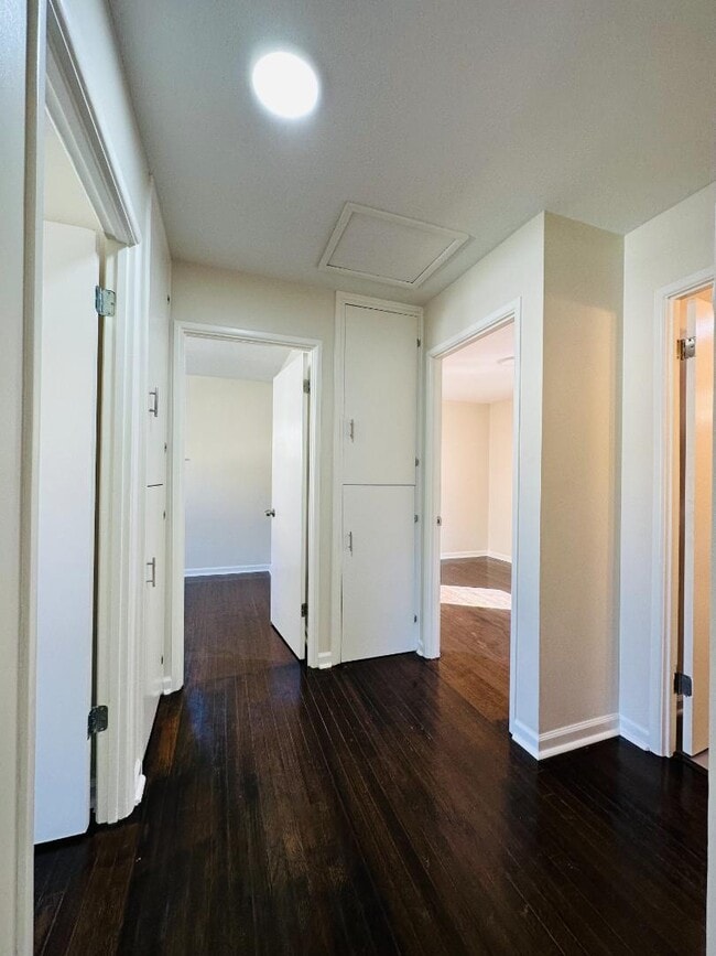 Photo - 4551 Lister Ave